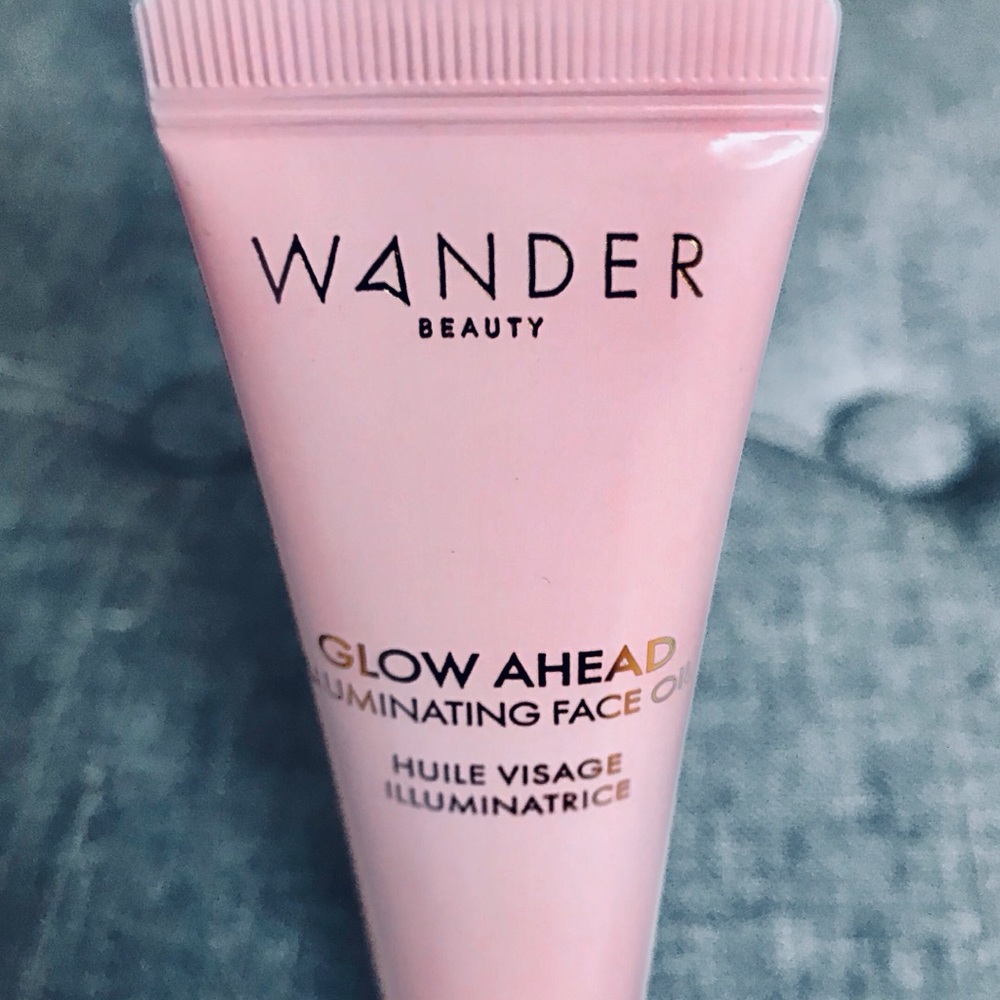 WANDER Beauty Glow Ahead Illuminating Face Oil